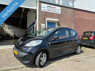 Peugeot 107 1.0-12V XS Urban Move NETTE 107 JAAR APK&amp;AIRCO&amp;NAP