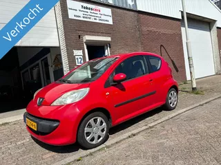 Peugeot PEUGEOT 107 NETTE 107 JAAR APK&amp;AIRCO&amp;LAGE KM