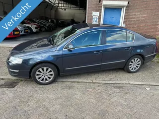 Volkswagen Passat 2.0 TDI Highline Business AUTOMAAT AIRCO7LEER&amp;APK