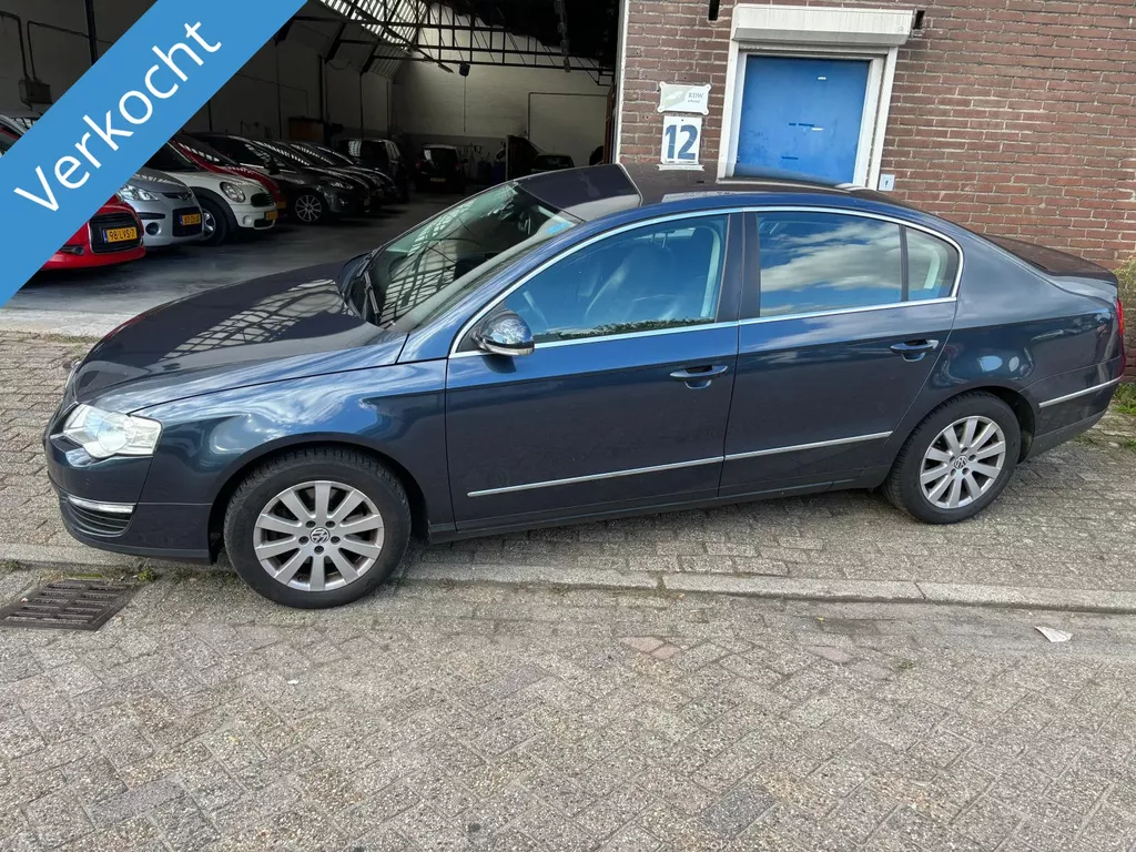Volkswagen Passat 2.0 TDI Highline Business AUTOMAAT AIRCO7LEER&amp;APK