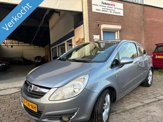 Opel Corsa 1.4-16V Enjoy NETTE CORSA JAAR APK&amp;AIRCO&amp;LAGE KM NAP