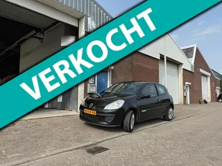 Renault Clio 1.2-16V Rip Curl JAAR APK&amp;AIRCO&amp;PANO&amp;LAGE KM NAP